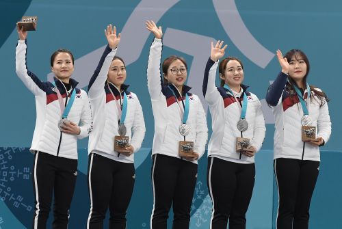 한국 컬링 간판 ‘팀킴’ 17년 만에 공식 해체