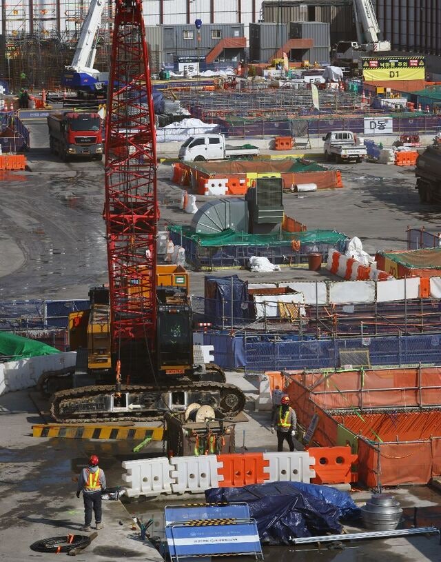 반도체 주춤하며 1월 산업생산 1.3%↓