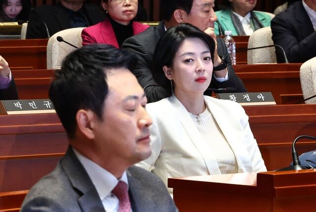 국힘 의원 전원 ‘尹 어게인 거부’ 결의문