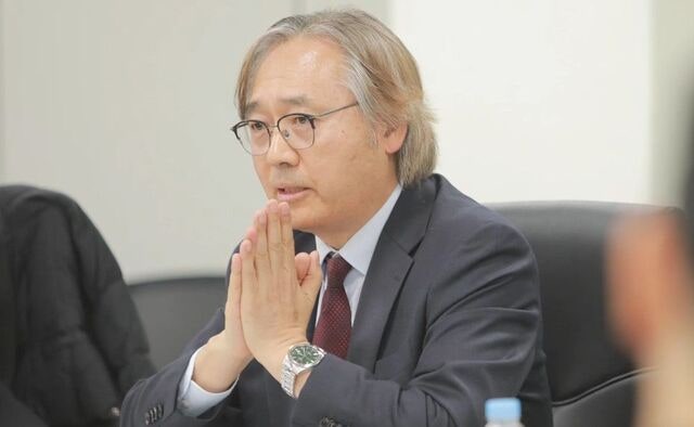 “與강경파가 대통령 군기잡나”… 검찰개혁 자문위원도 반발