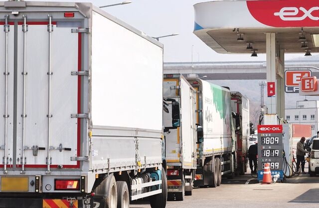 정유사 공급가에 상한선 설정 유력… 어떤 기준 삼는지가 관건