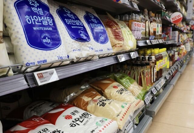 ‘중동 전쟁’ 구실… 가격 안 내리는 제과 업계