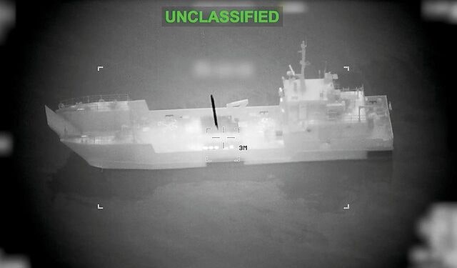 호르무즈 전운 고조… 기뢰선 격침 당하자 이란, 선박 4척 공격