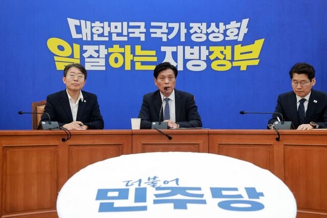 압승 노리는 與 선거전 시동… 전남광주 민형배·김영록 2파전