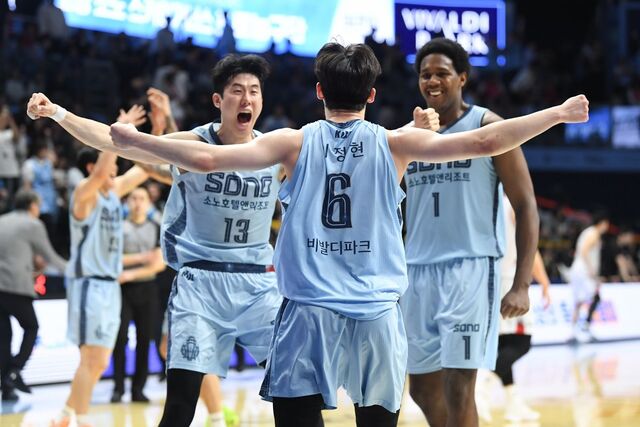 봄무대 밟는 소노·KCC