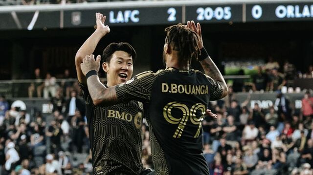 손흥민, 전반에만 도움 4개… 경기력 논란 잠재워