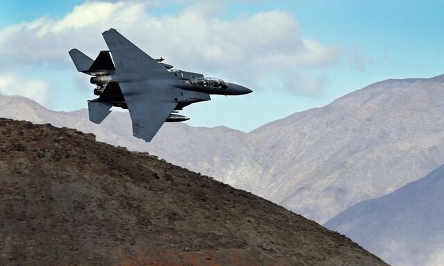 ‘격추’ 이란 vs ‘구출 성공’ 美… 양국 자신감, 확전 이어질까