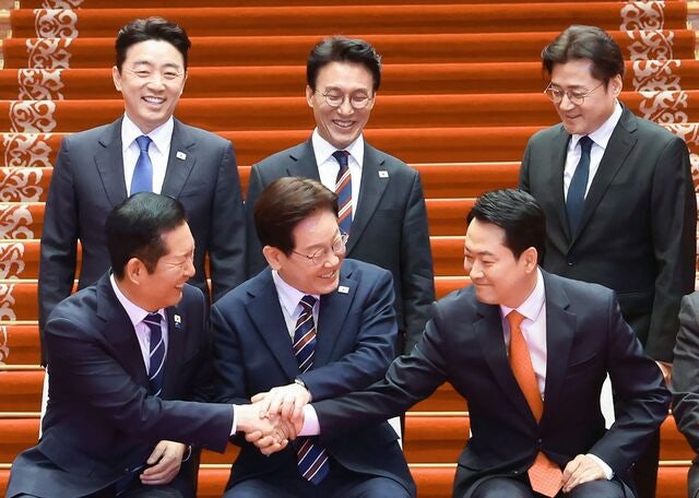 7개월여 만에 마주한 여야정… 입장차만 확인