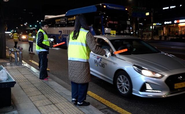 “교회 앞 봉사, 받은 은혜가 동력” 새벽을 여는 이들