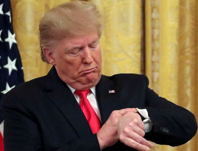 결국 기름값이 ‘美 아킬레스건’… 트럼프, 시한 88분 남기고 유턴