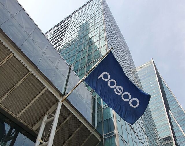 포스코 매출 줄었는데… ‘하청 직고용’에 인건비 수백억 부담