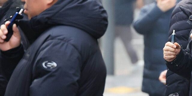 전자담배도 24일부터 금연구역 흡연 땐 과태료
