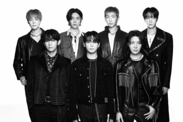 “BTS, 세계에 구애하다 K팝과 멀어져”