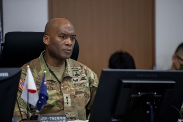 한·일·필 묶는 ‘킬웹’ 띄운 주한미군