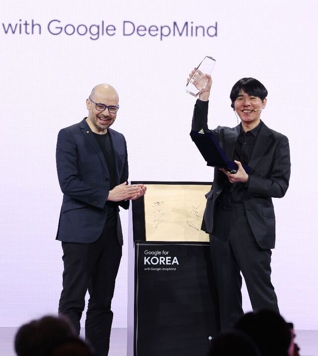‘알파고 10년’ 다시 만난 허사비스·이세돌… “AI는 인류의 슈퍼파워”