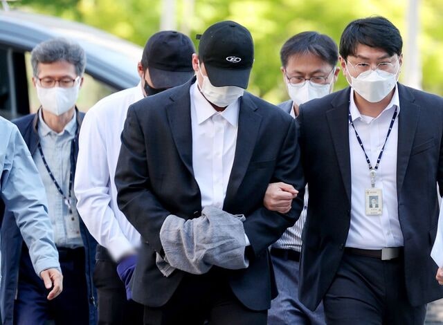 ‘김창민 감독 상해치사’ 2명 구속… 정성호 “檢 보완수사 성과”