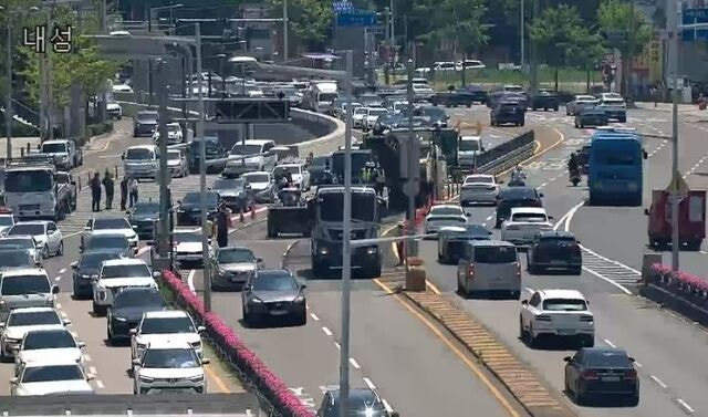 부산 내성지하차도 인근 또 지반침하 발생