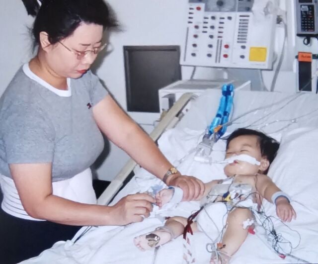 [역경의 열매] 박희용 (9) 갓 태어난 딸, 산소호흡기 달고 중환자실서 긴박한 치료