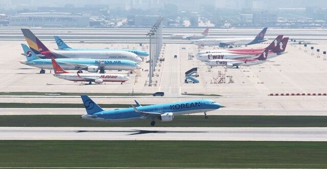 고유가에 운항 축소·무급휴직… 항공업계 ‘2분기 위기론’