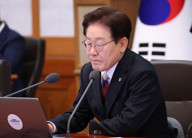 이 대통령 “선거관리 허점 발생 매우 큰 유감… 책임 물어야”