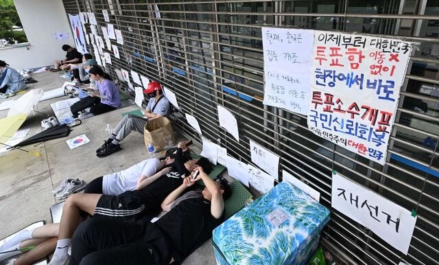 평일 2030 비중 줄어든 ‘잠실 시위’… 60대이상 늘고 부정선거 목청 커져