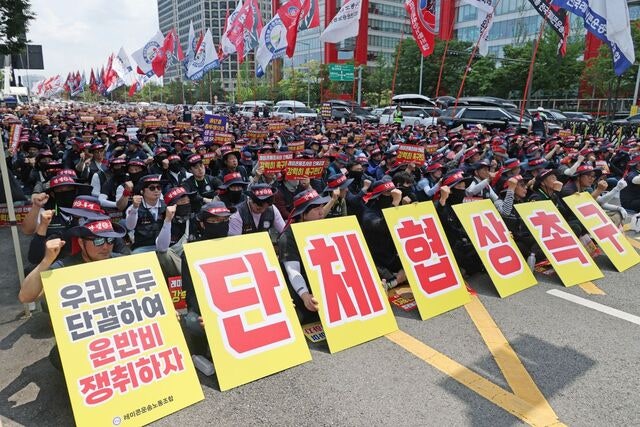 [단독] 1주일 넘어가는 레미콘 파업… 협상 재개했지만 타결 난망