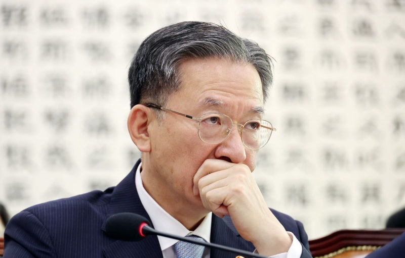 정성호, <b>김건희 징역 7년</b>에 “권력에 영혼 판 정치 검찰에 대한 심판”