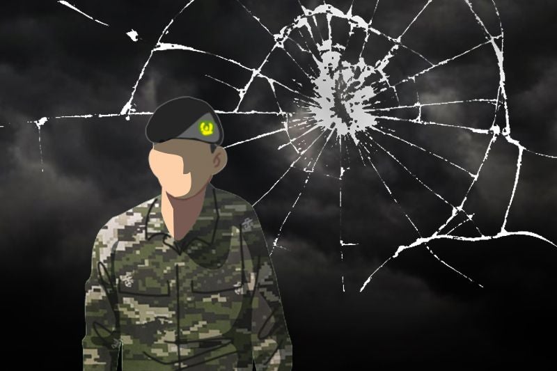 후임에 총 겨누고, 상습폭행·추행 일삼던 20대 실형