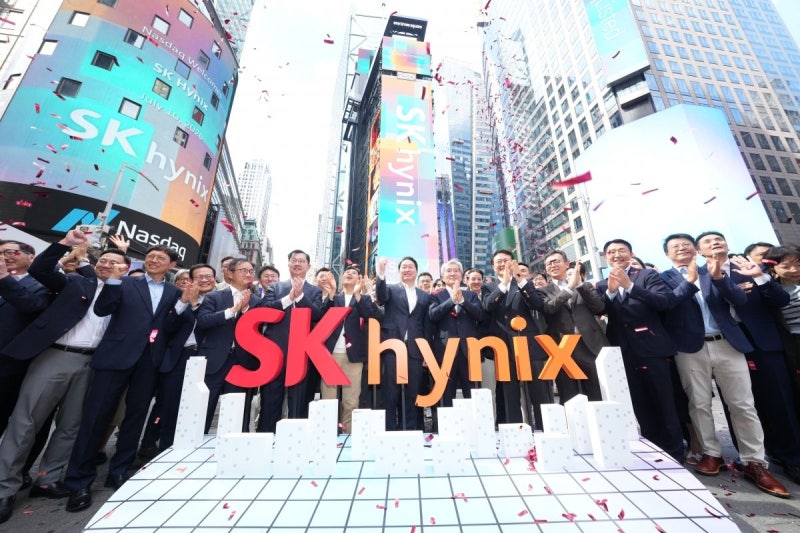 SK하이닉스, 나스닥 첫날 ‘13.1% 급등’…168달러 마감