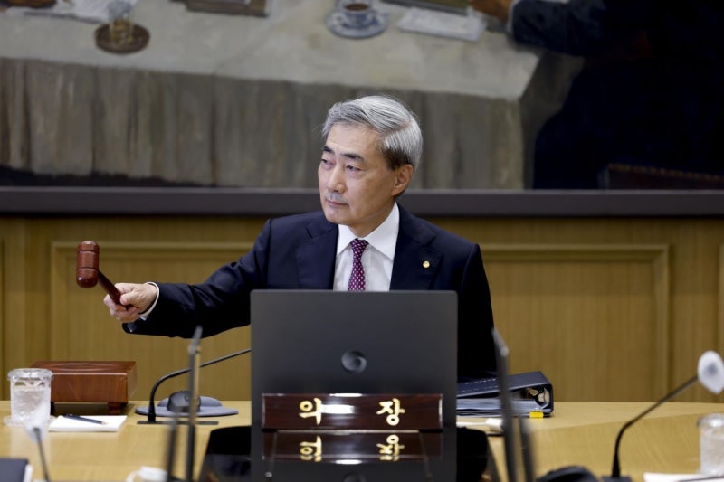 한은 <b>기준금리</b> 2.75%로 <b>인상</b>…3년6개월 만 0.25%포인트↑