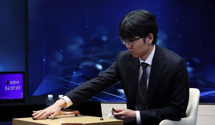 신진서, AI 벽 넘었다… 이세돌 이후 10년 만에 쾌거