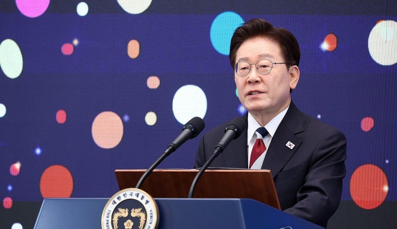 與전대 고액 기탁금 논란에 李도 참전…  당무 개입 지적엔 “당원으로서 의견”