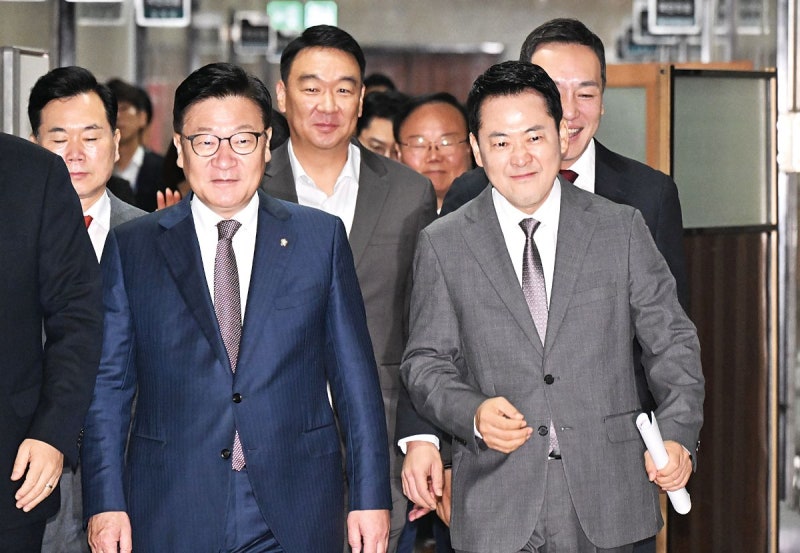 버티기 성공한 張, 현역 의원·시도지사 평가 기준 재정비 나선다