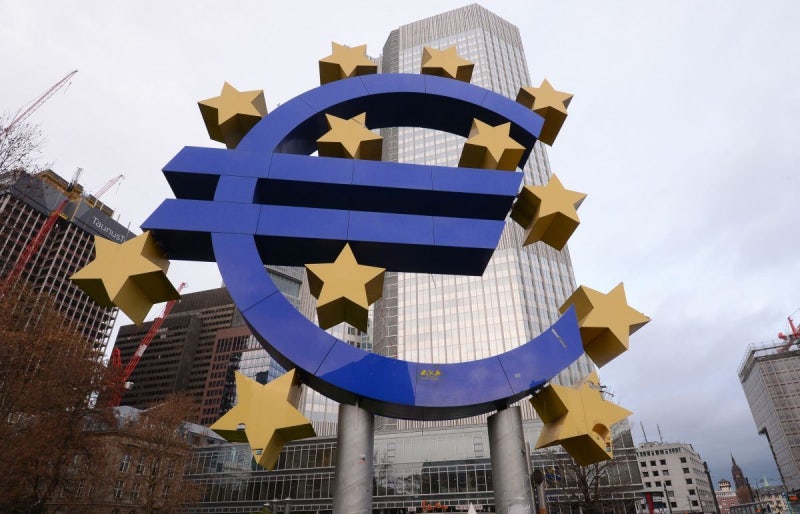 <b>ECB</b>, <b>금리 동결</b>…예금금리 2.25％