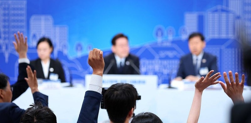 [사설] 부동산 대토론회, 말로 끝나서는 안 된다