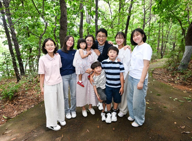 8남매 가족이 뿜는 행복 바이러스… 그 교회 다둥이 늘었다