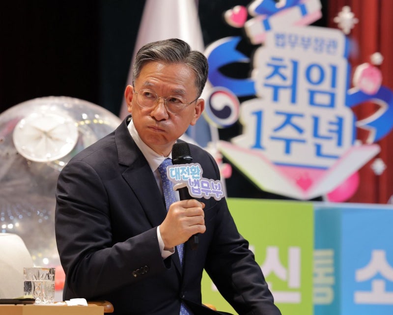 정성호 <b>법무부 장관</b>, 李 대통령에 사의 표명…‘보완수사 폐지’ 후폭풍