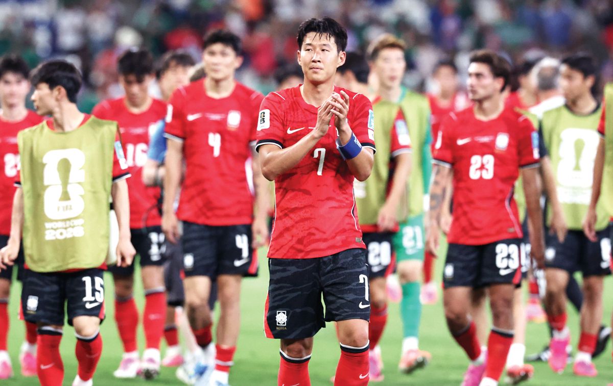 남자 축구, 임시 감독 체제로 10월 A매치 뛴다
