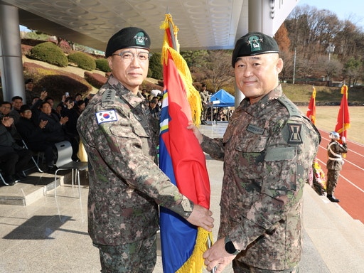 ‘빈총 경계’ 논란, 결국…<b>1군단장 직무배제</b>