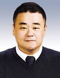 [뉴스룸에서] 만만한 친구들