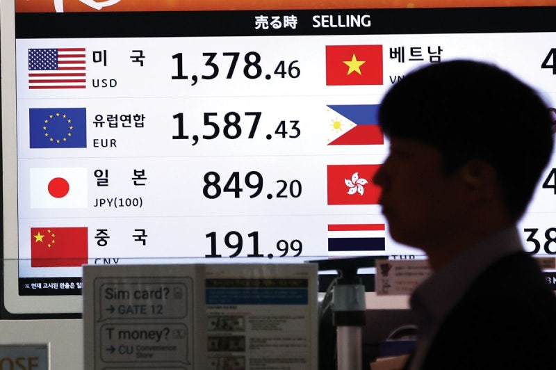 한·미·일 ‘엔화 공동방어’… “원·달러 환율 1300원 후반대 갈 수도”