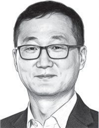[여의춘추] 요새와 숲 사이에 선 한국