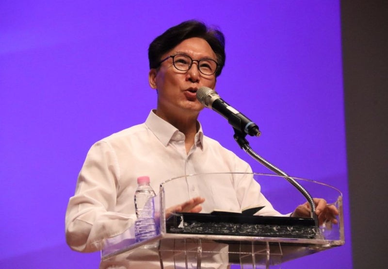 김 “1차 투표서 과반 99.9%” 정 “김민석, 대통령 팔이만”