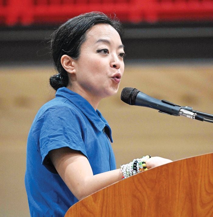 美 민주당 휩쓴 민주사회주의… 한국계, 주지사 경선 ‘돌풍’
