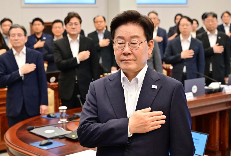 李 육사 때리기에 뒤집힌 통합사관학교 전략