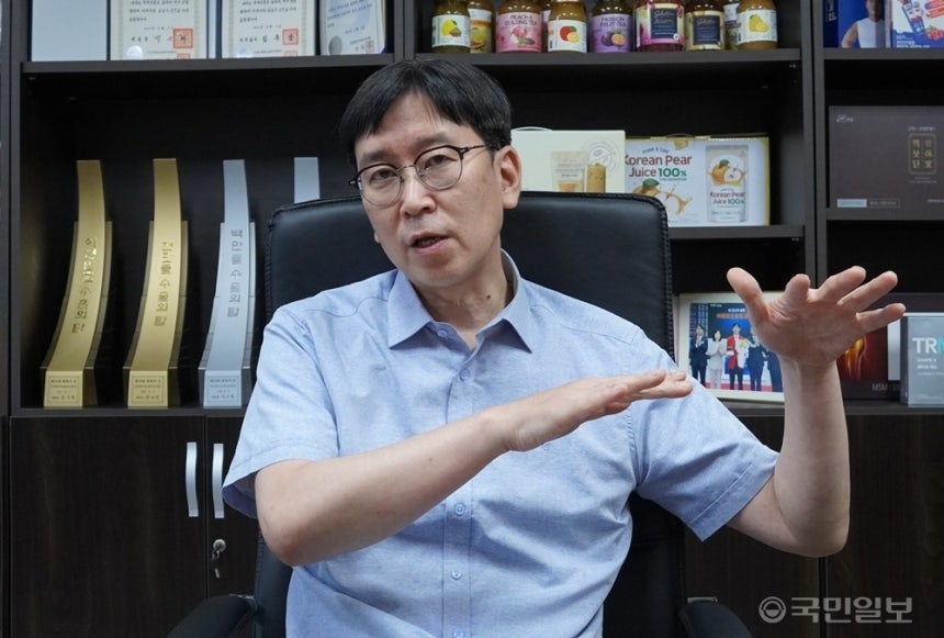 김성구 바이오포트코리아 대표가 부산 기장군 본사에서 국민일보와 인터뷰하고 있다.