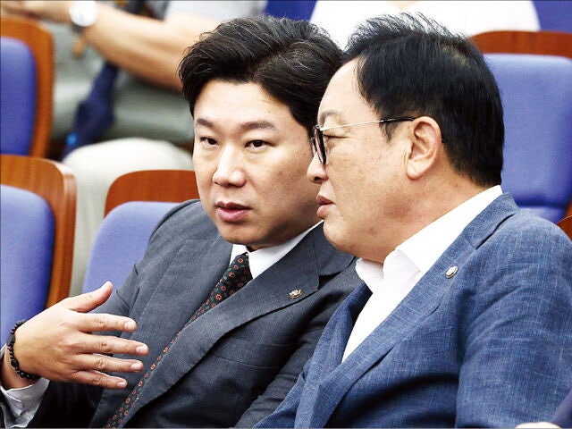 24일 당협위원장 재선출 강행… 張, 영남권 주류와 일전 벌이나