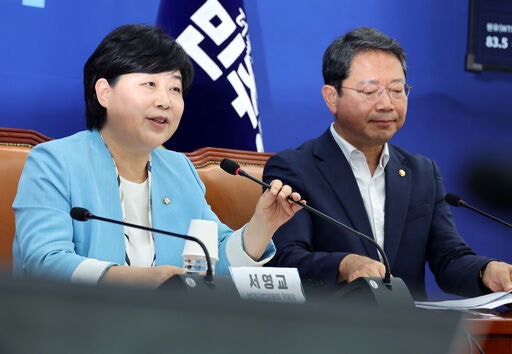 조희대 부친상에 공세 멈춘 與…<b>법사위</b>도 <b>취소</b>