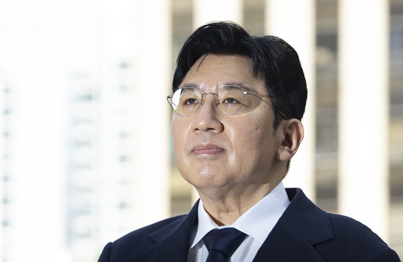 [속보]사기적 부정거래 의혹 <b>방시혁</b> 檢 <b>송치</b>