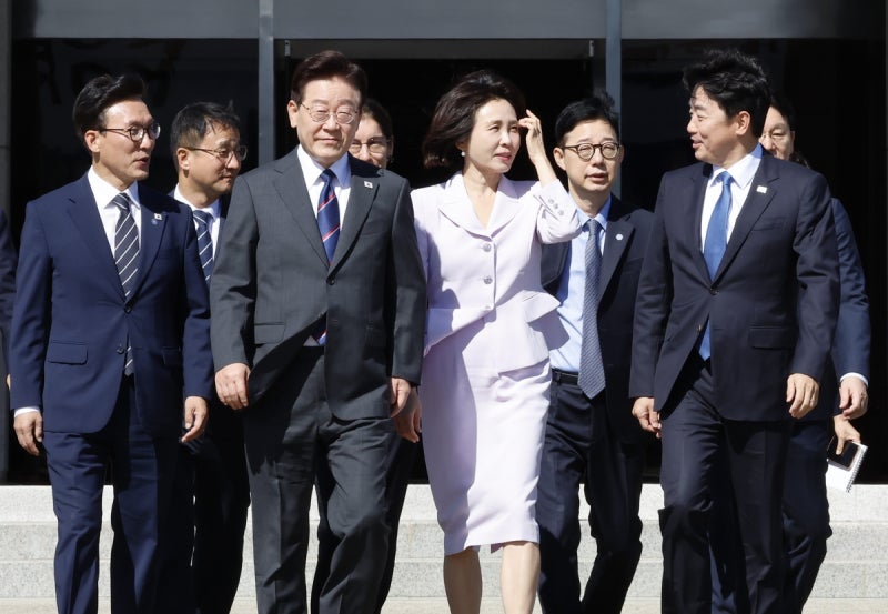 <b>이재명</b> 대통령, <b>프랑스 국빈 방문</b> 차 출국